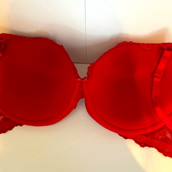 Red 38D Bra - Picture 5 of 5
